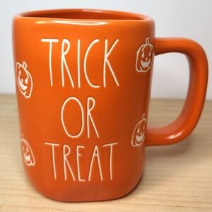 🆕️ Rae Dunn Trick or Treat Patterned Halloween Mug